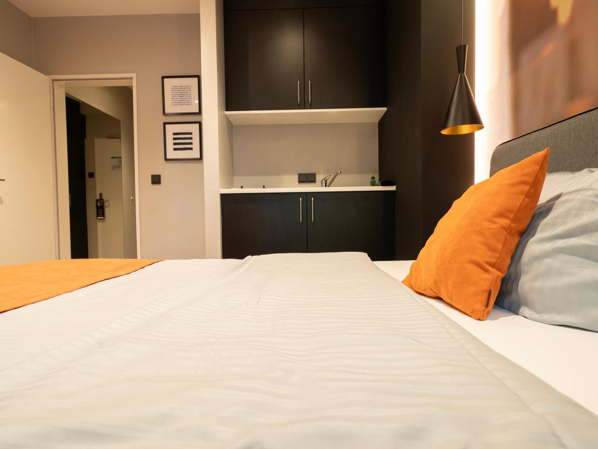 Juststay Ratingen Hotel & Apartments Экстерьер фото